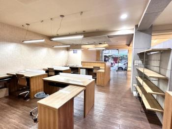 全家旁店辦一樓