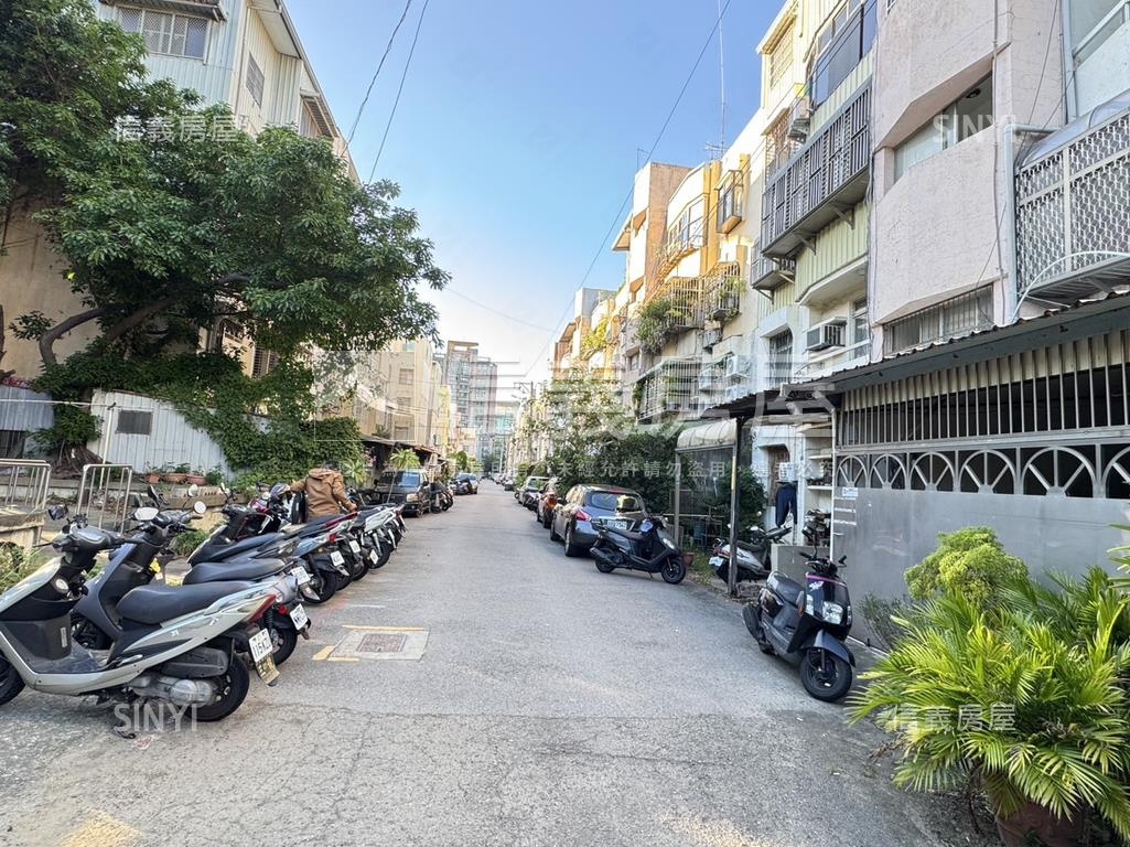 仁愛精裝修智慧三房房屋室內格局與周邊環境