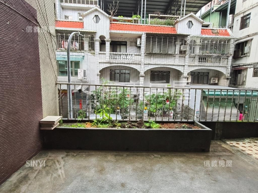 雙捷運天祥嚴選１＋２樓房屋室內格局與周邊環境