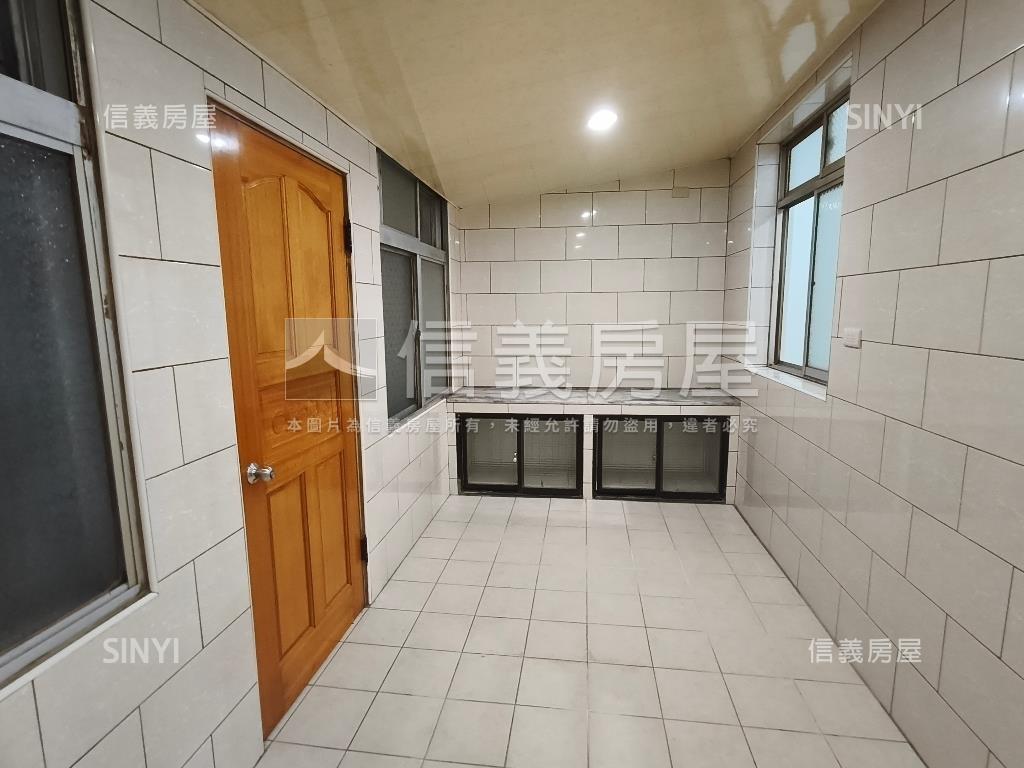 雙捷運天祥嚴選１＋２樓房屋室內格局與周邊環境