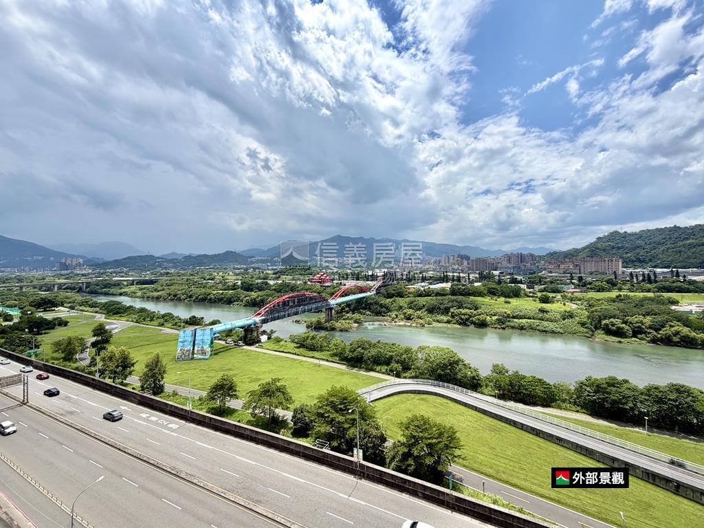 專任．新店河景四房房屋室內格局與周邊環境