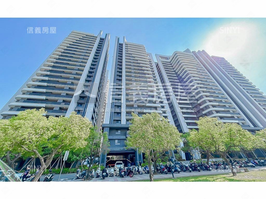 漢神洲際Ｗ高樓層三房平車房屋室內格局與周邊環境