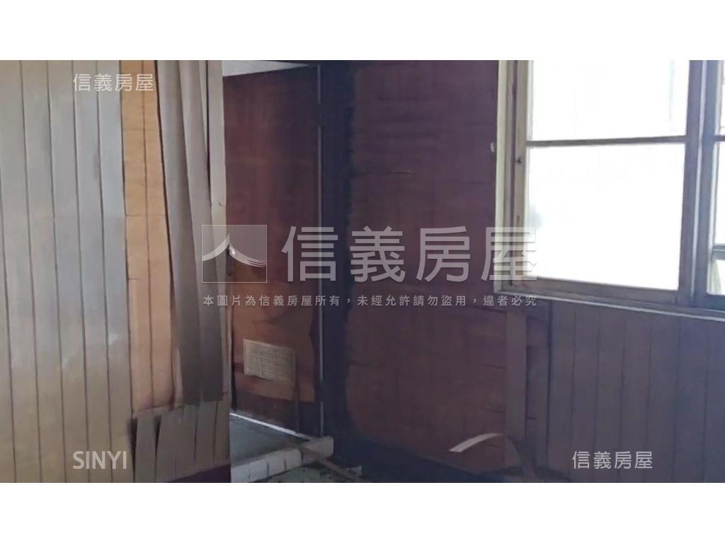 中西區│建興學區頂樓公寓房屋室內格局與周邊環境