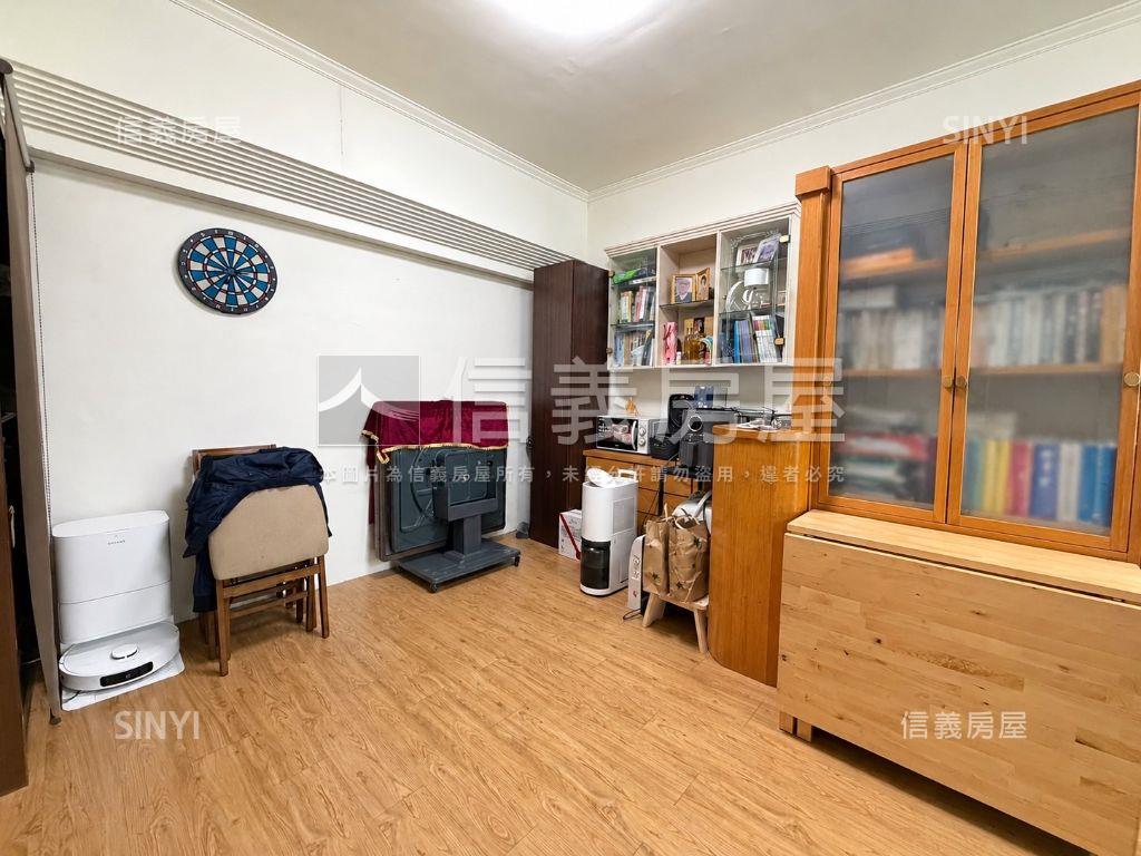 中正路華廈三房房屋室內格局與周邊環境