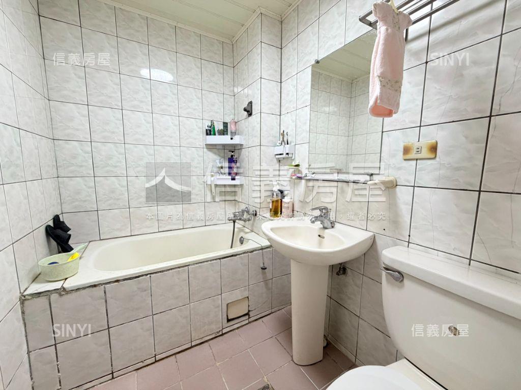 中正路華廈三房房屋室內格局與周邊環境