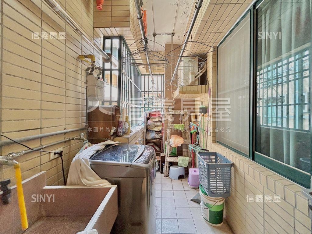 大鵬新城美裝潢高樓三房房屋室內格局與周邊環境