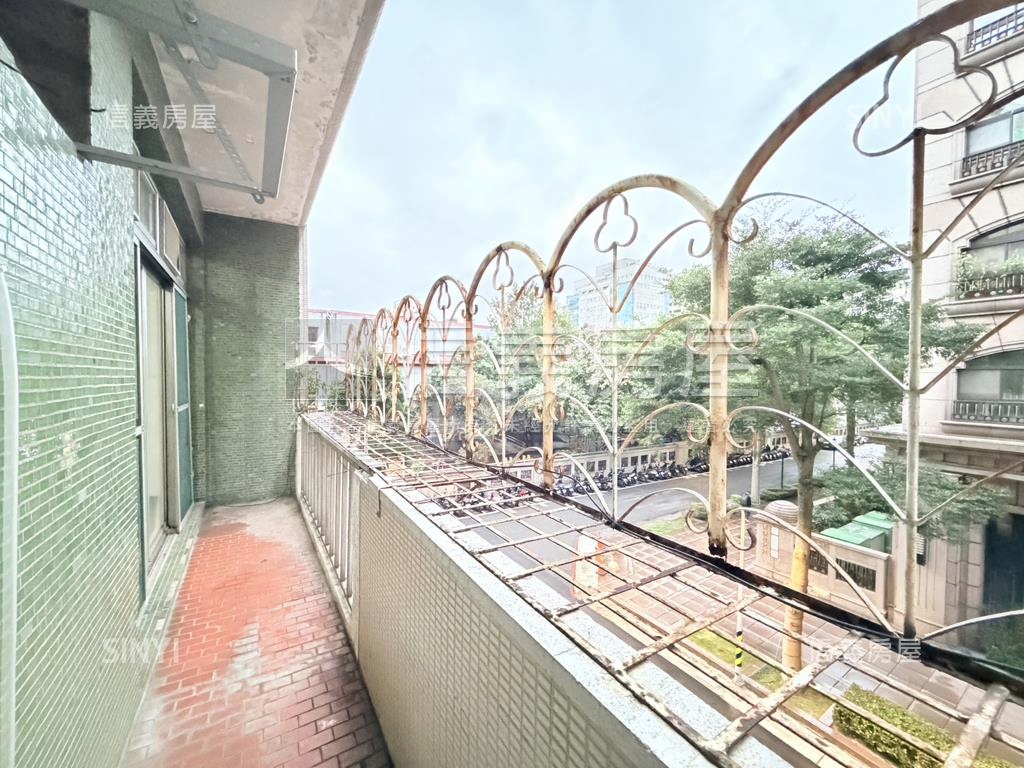 中正國小一層一戶四面採光房屋室內格局與周邊環境