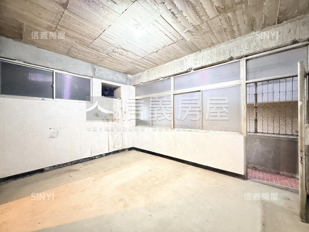 中正國小一層一戶四面採光房屋室內格局與周邊環境