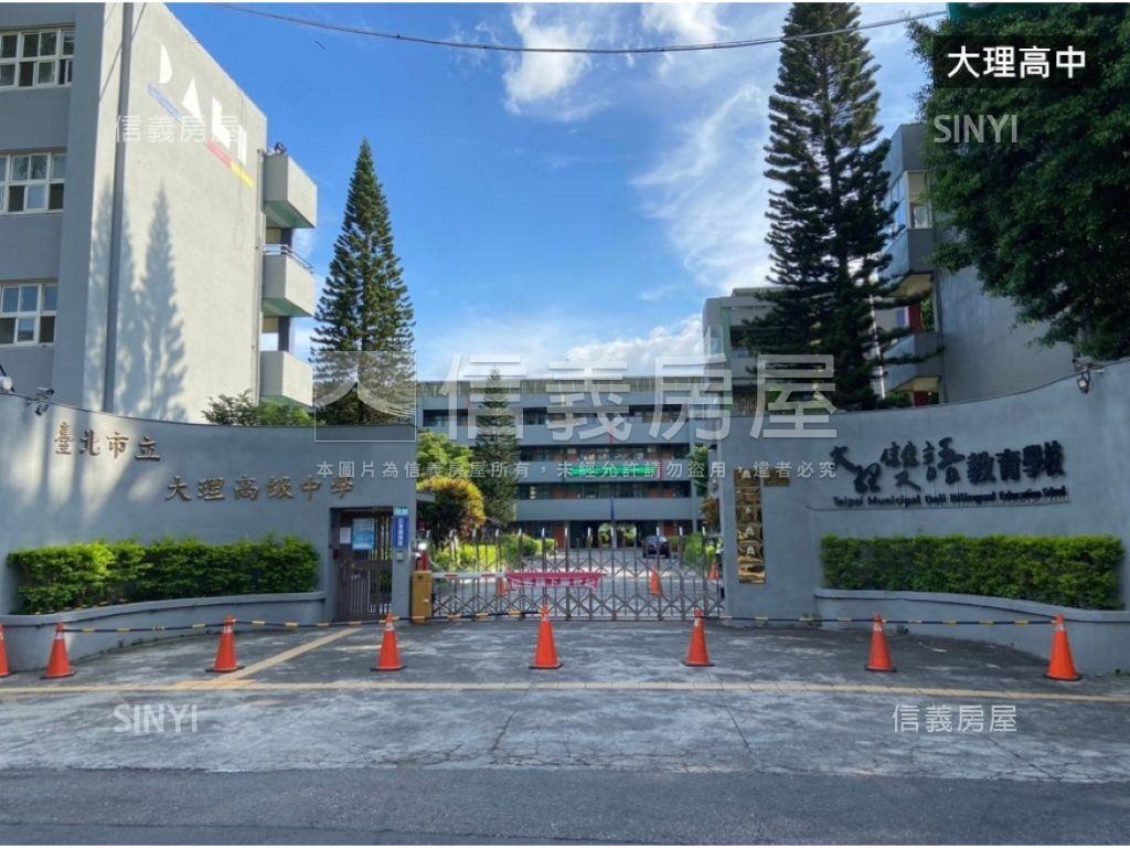艋舺大道邊間２樓４房美寓房屋室內格局與周邊環境