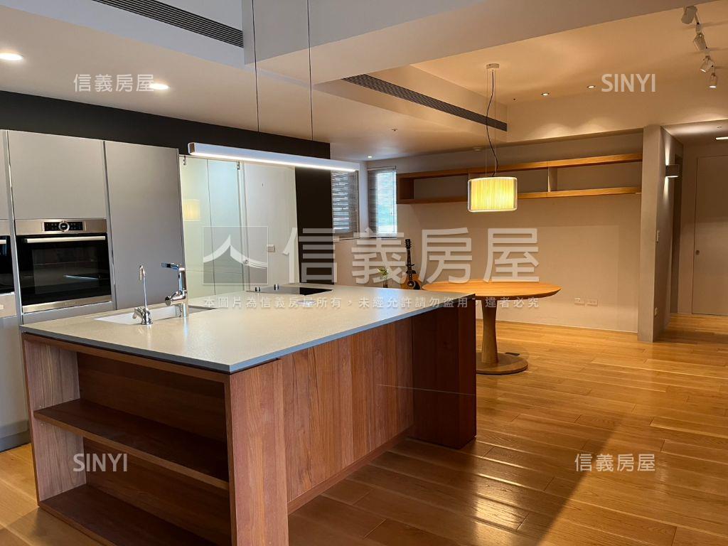 品味名邸－校園樹景萬花園房屋室內格局與周邊環境