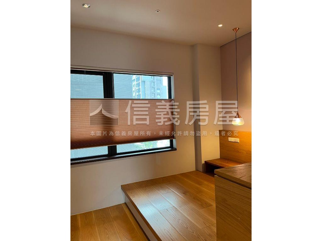品味名邸－校園樹景萬花園房屋室內格局與周邊環境
