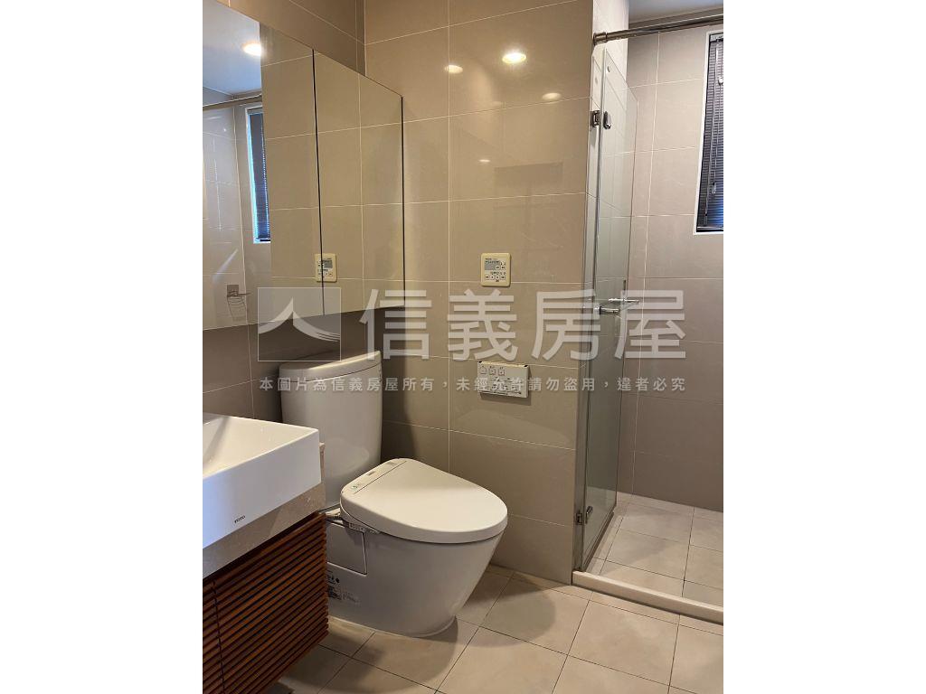 品味名邸－校園樹景萬花園房屋室內格局與周邊環境