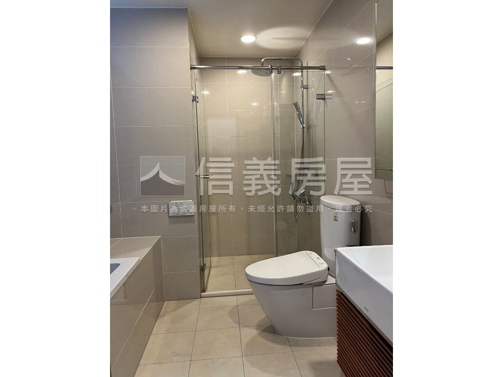 品味名邸－校園樹景萬花園房屋室內格局與周邊環境