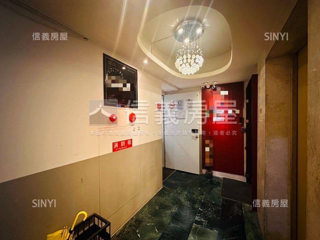 忠孝東路凌雲稀有住辦房屋室內格局與周邊環境