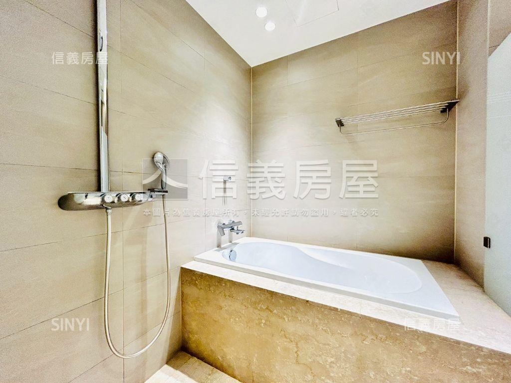 明日綻稀有兩房房屋室內格局與周邊環境