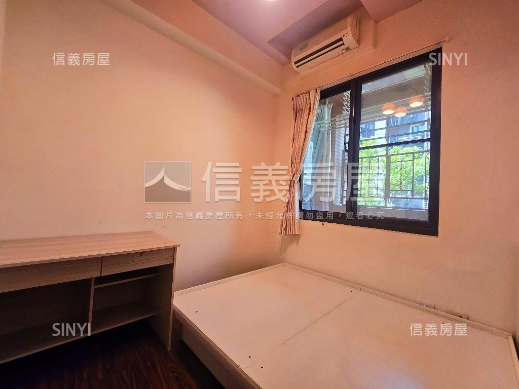 香朵邊間溫馨兩房房屋室內格局與周邊環境