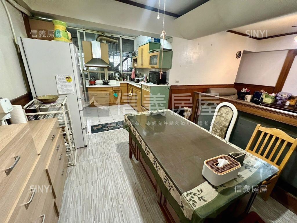 ★安和國小旁電梯ＲＣ頂加房屋室內格局與周邊環境