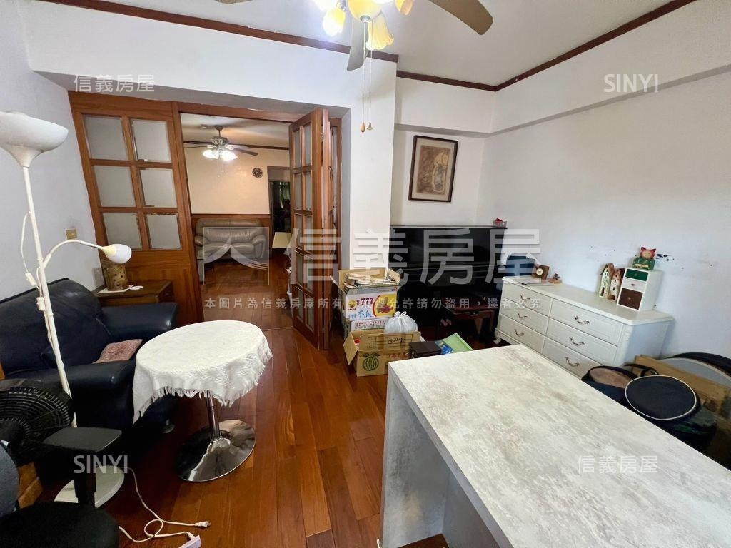 ★安和國小旁電梯ＲＣ頂加房屋室內格局與周邊環境