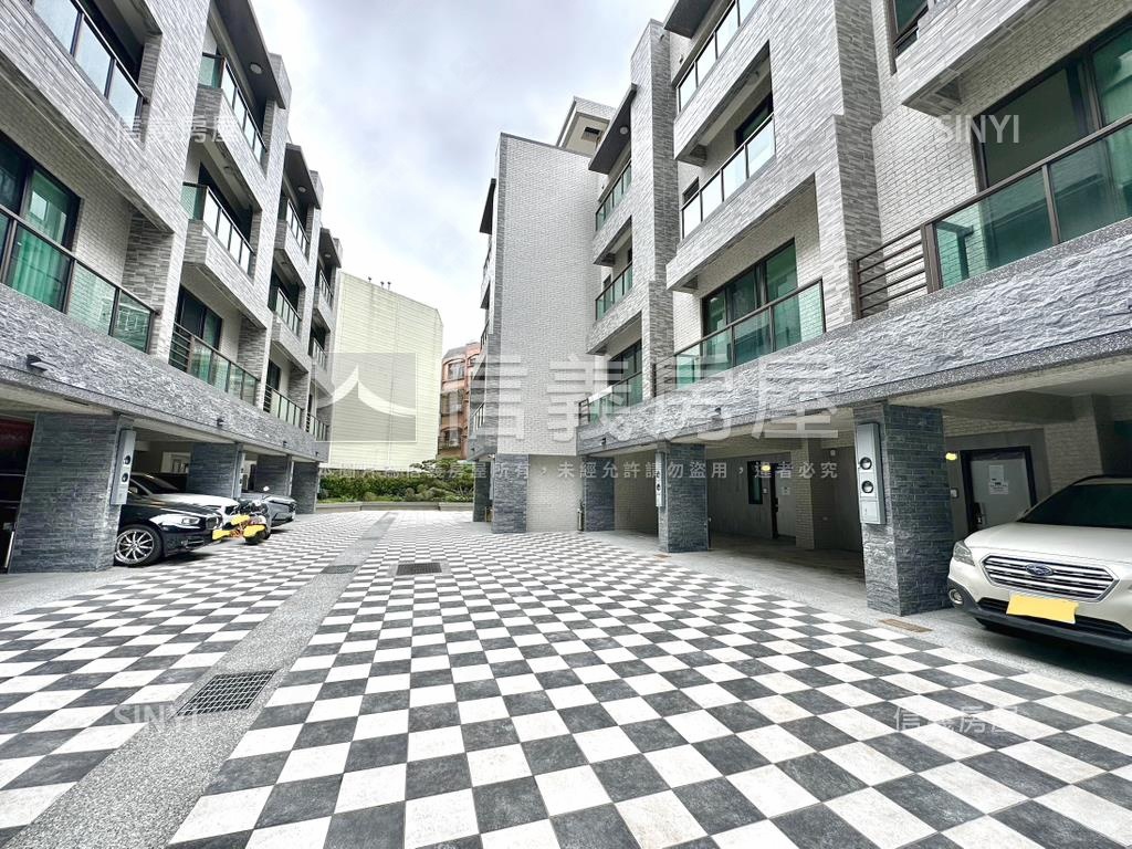 專任！近交流道全新別墅房屋室內格局與周邊環境
