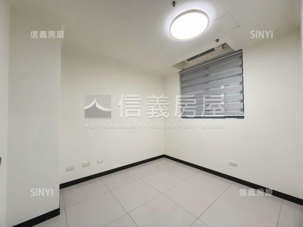 天際海景視野精裝宅房屋室內格局與周邊環境