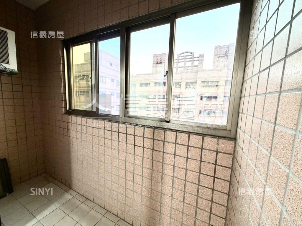 ▲專任英雄鎮採光三房房屋室內格局與周邊環境