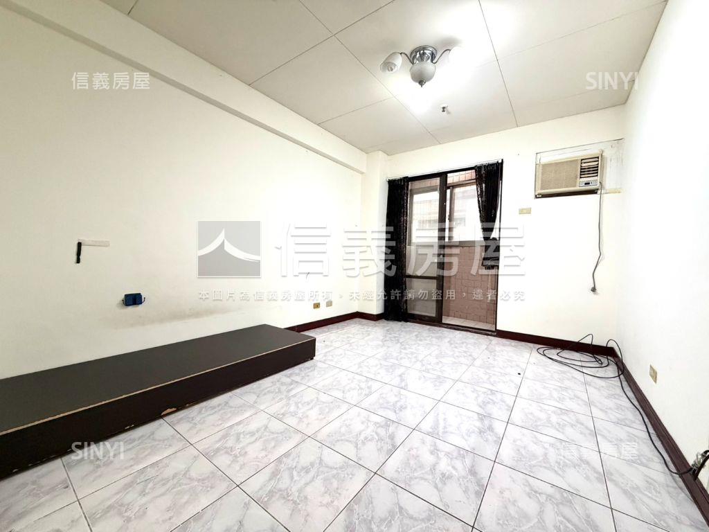 ▲專任英雄鎮採光三房房屋室內格局與周邊環境