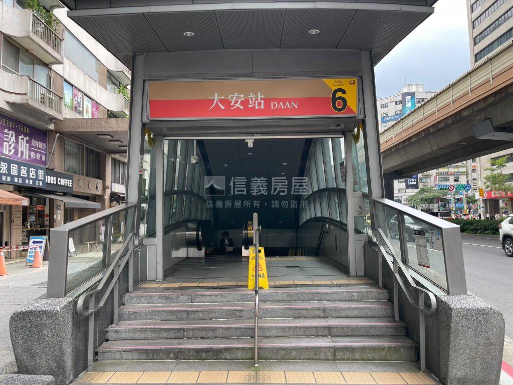 附中學區電梯全天管理三衛房屋室內格局與周邊環境