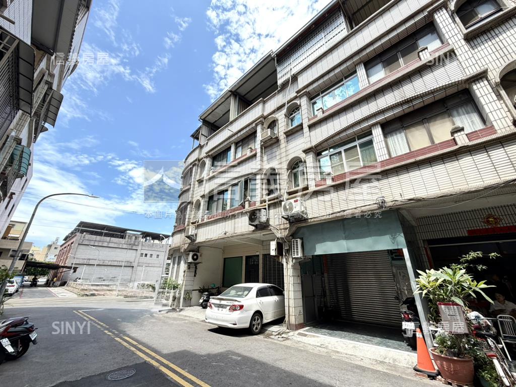 近小港捷運亮美騎樓透天房屋室內格局與周邊環境