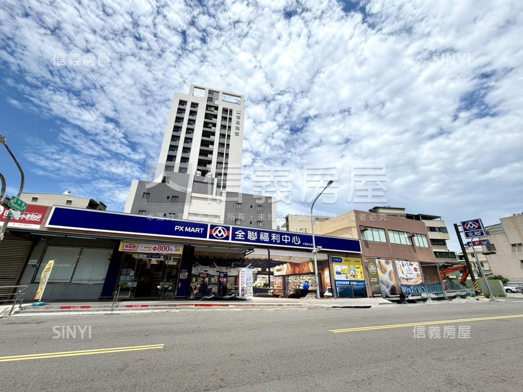 近小港捷運亮美騎樓透天房屋室內格局與周邊環境