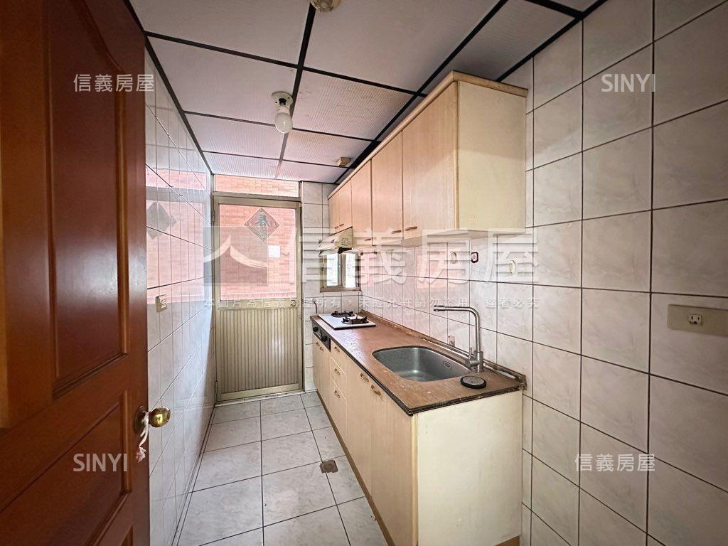 『幸福捷運』晶華四房車位房屋室內格局與周邊環境