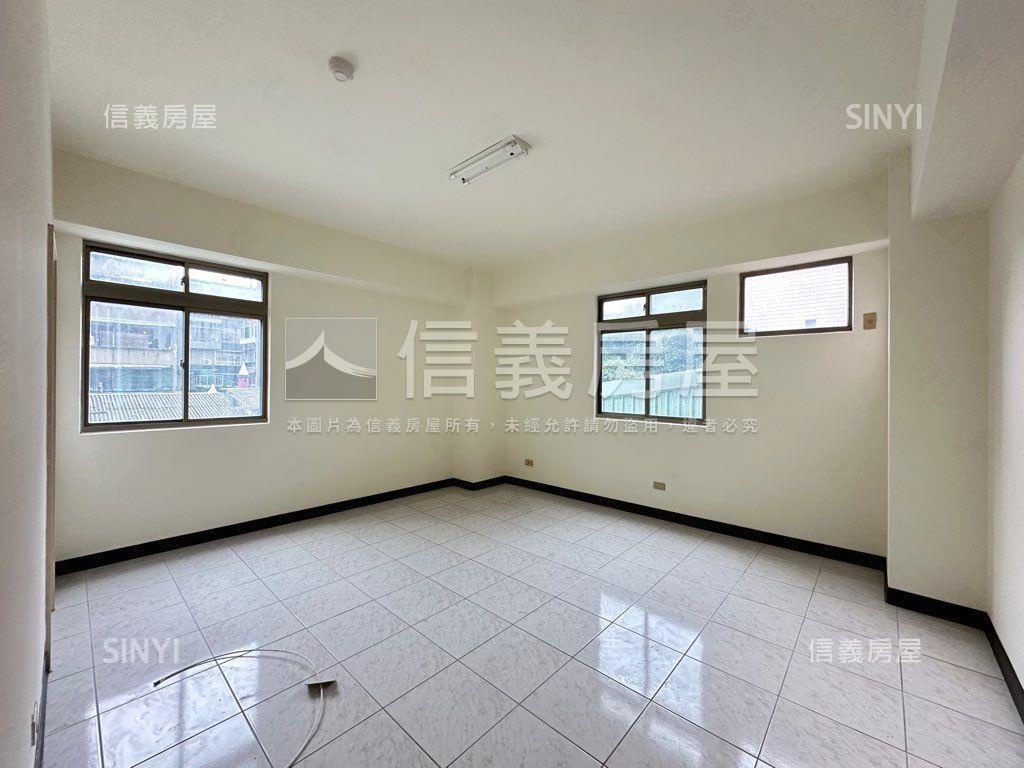 『幸福捷運』晶華四房車位房屋室內格局與周邊環境