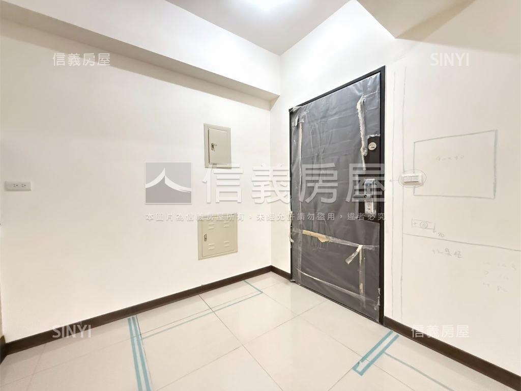 豐盛之城露臺三房車位房屋室內格局與周邊環境