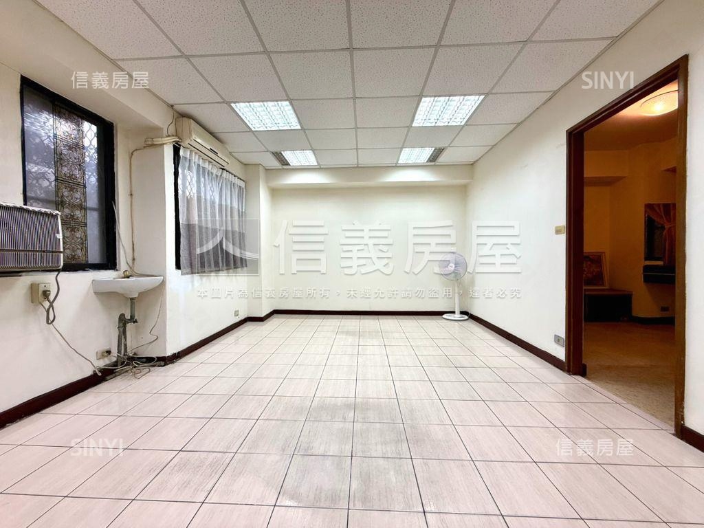 新接專任興安稀有一樓住辦房屋室內格局與周邊環境