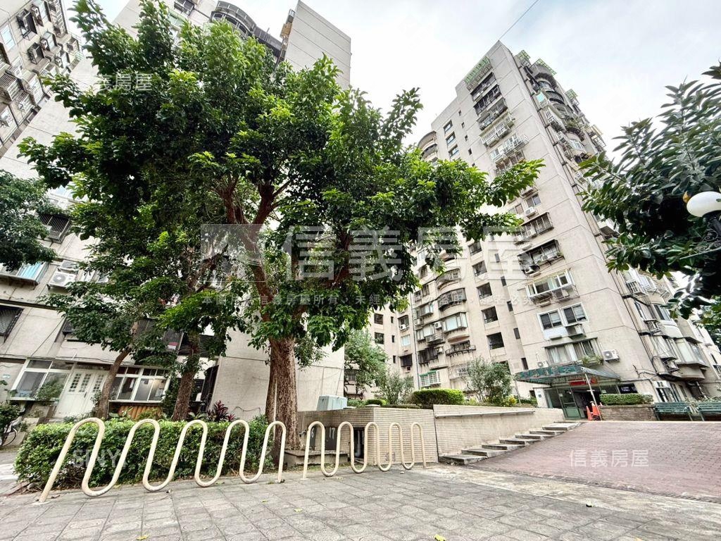 新接專任興安稀有一樓住辦房屋室內格局與周邊環境