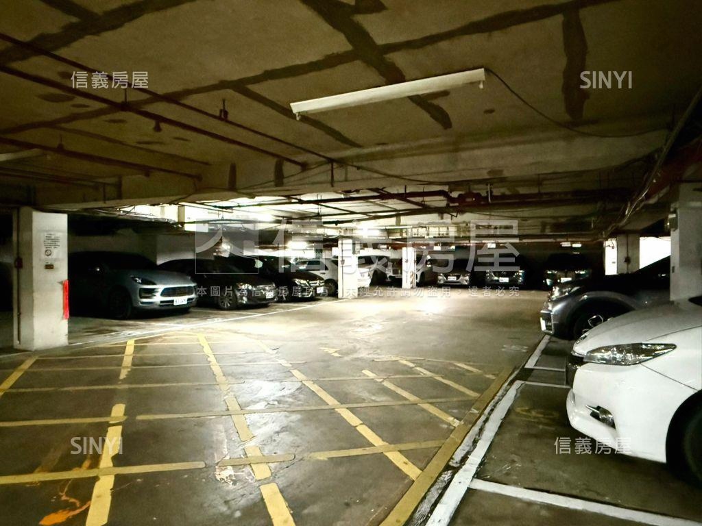 新接專任興安稀有一樓住辦房屋室內格局與周邊環境