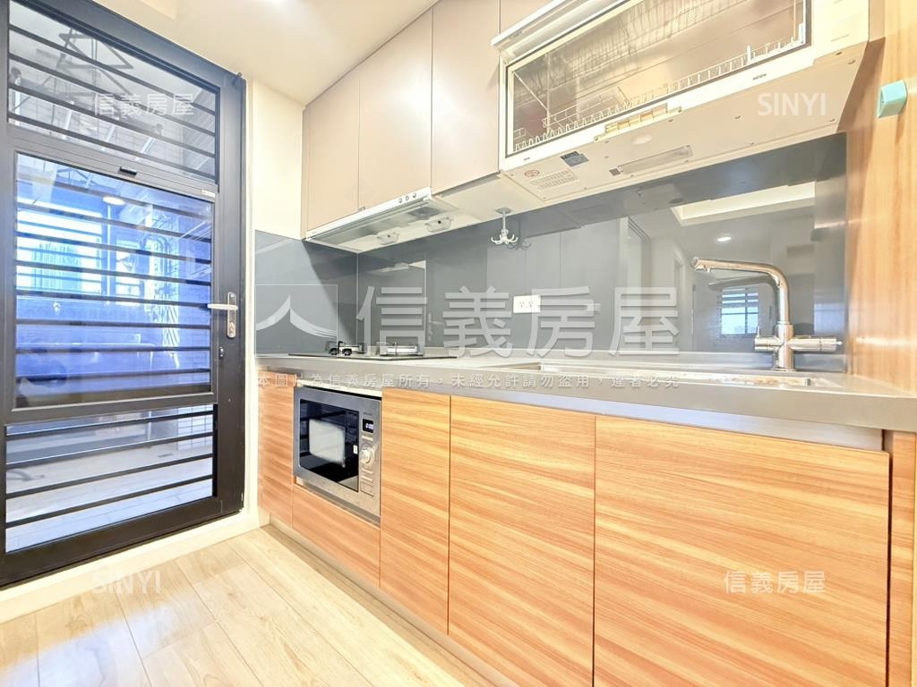 愛上海樂精美三房車位房屋室內格局與周邊環境