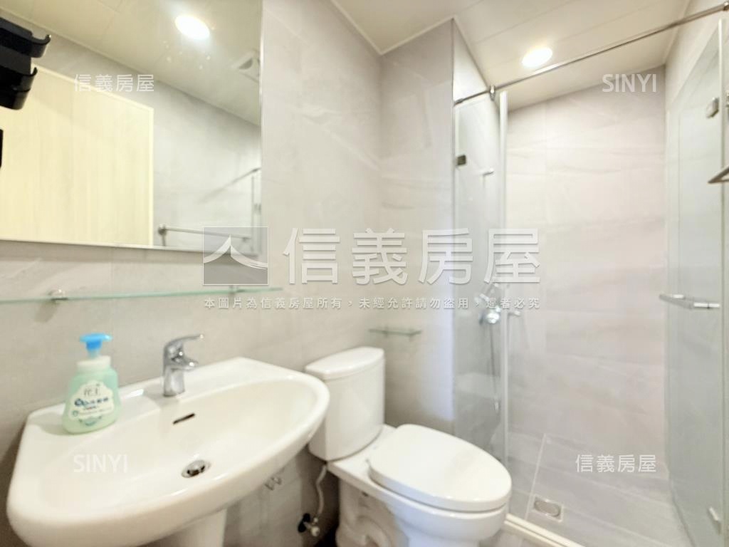 愛上海樂精美三房車位房屋室內格局與周邊環境