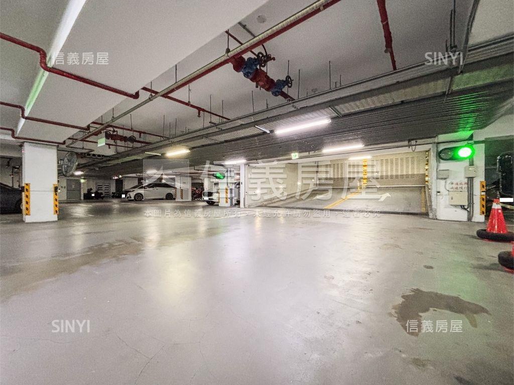 士北科福美３房車位房屋室內格局與周邊環境