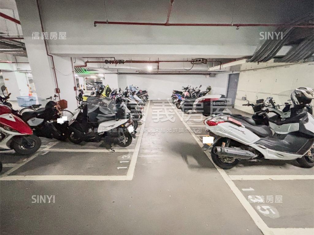 士北科福美３房車位房屋室內格局與周邊環境