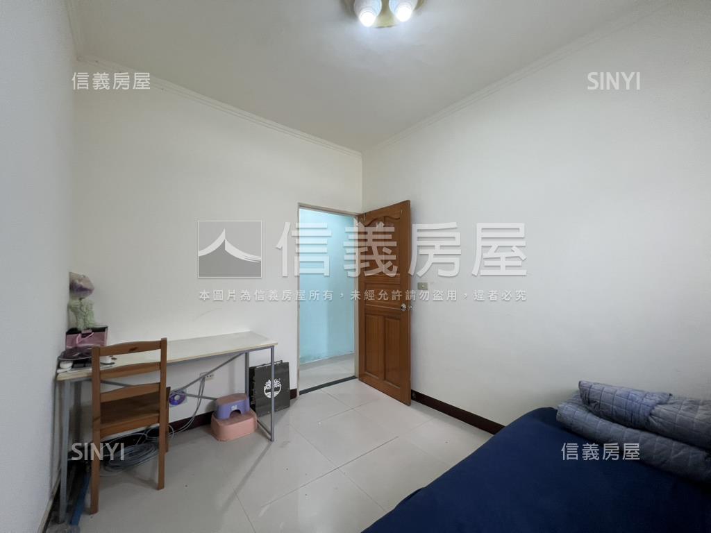 三民高中方正邊間三房房屋室內格局與周邊環境