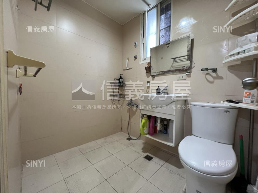 三民高中方正邊間三房房屋室內格局與周邊環境