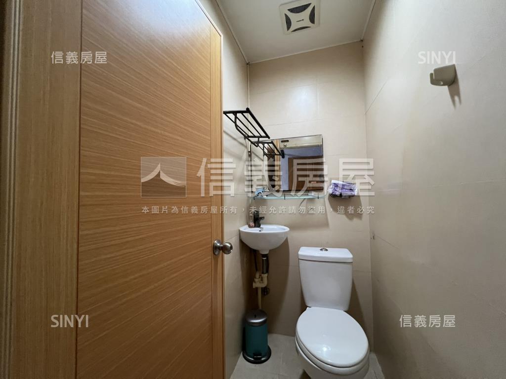 三民高中方正邊間三房房屋室內格局與周邊環境