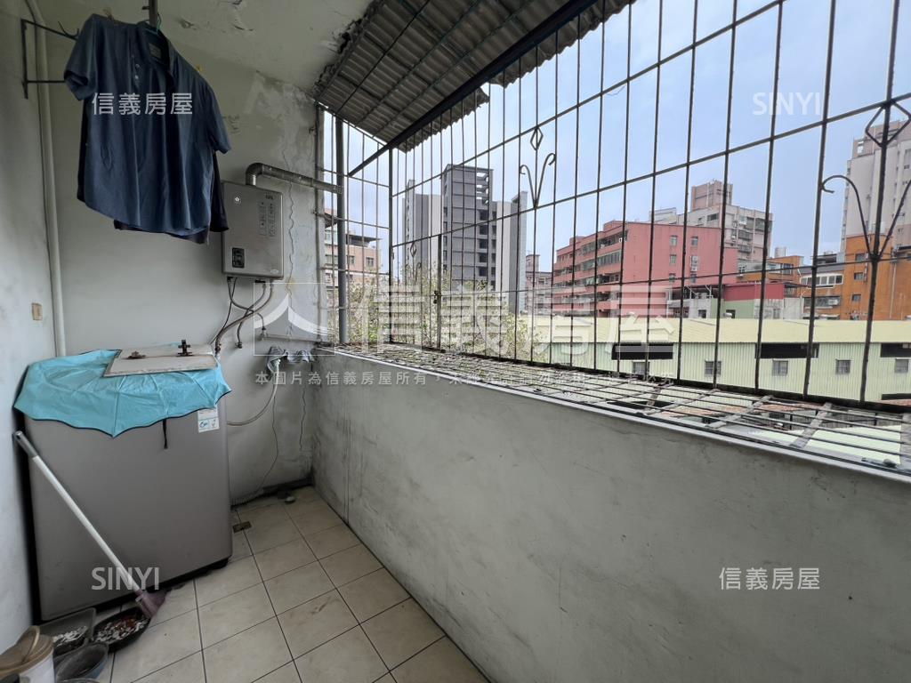 三民高中方正邊間三房房屋室內格局與周邊環境