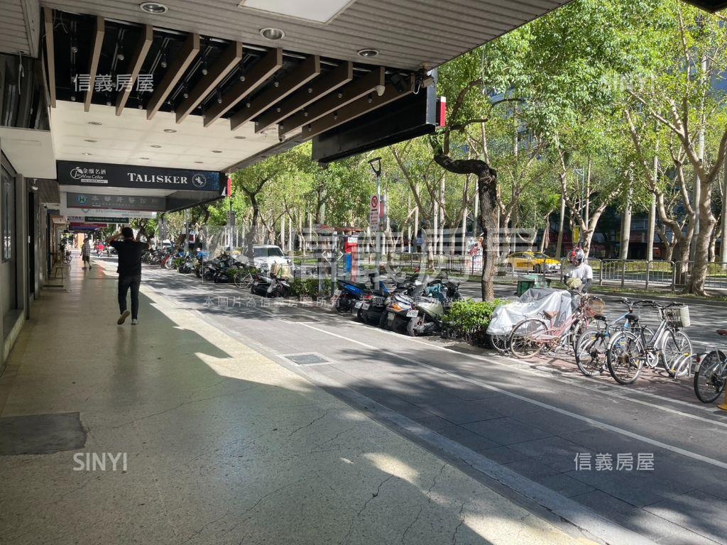 仁愛國館商業百坪店面房屋室內格局與周邊環境