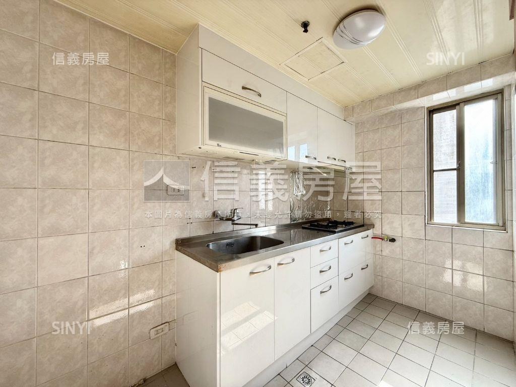 都心市區甄選＊加大３房房屋室內格局與周邊環境