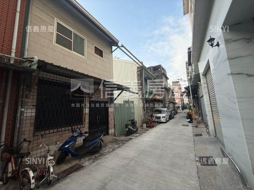 鹽埕美食旁需整理透天房屋室內格局與周邊環境