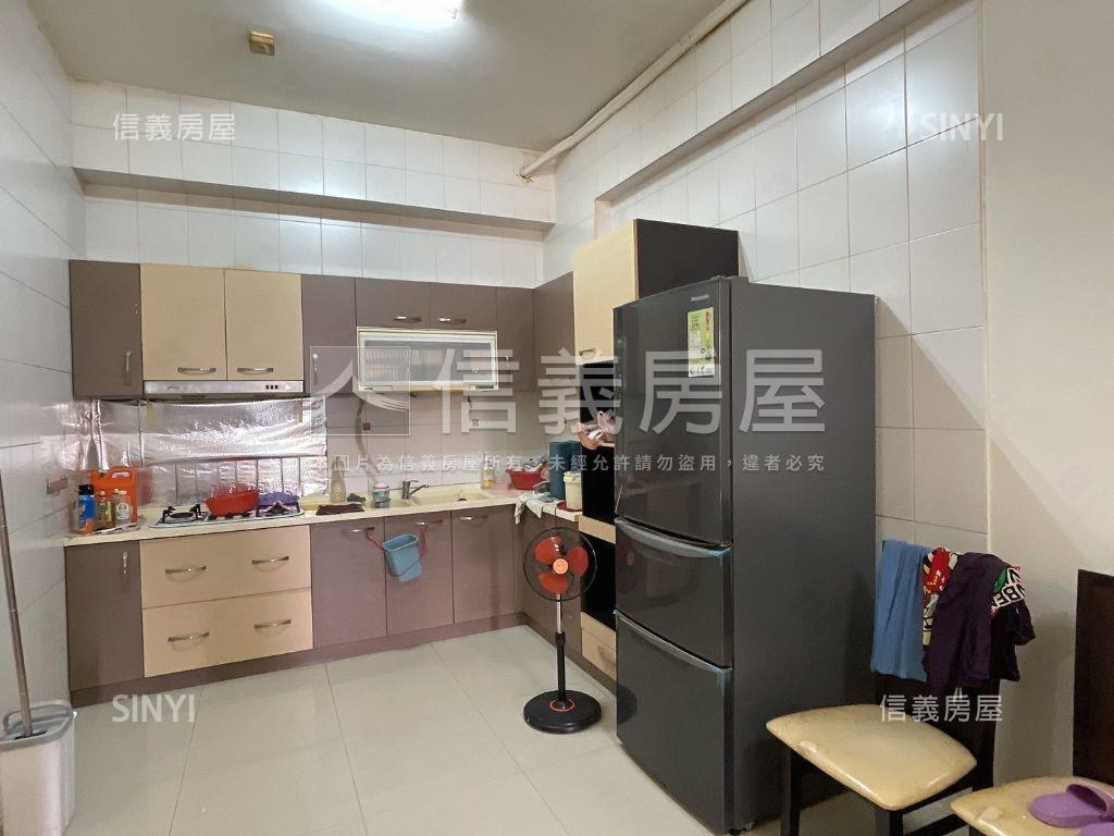 二王路吃市金店房屋室內格局與周邊環境