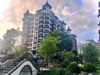 輕軌旁寧靜巷弄江南大戶