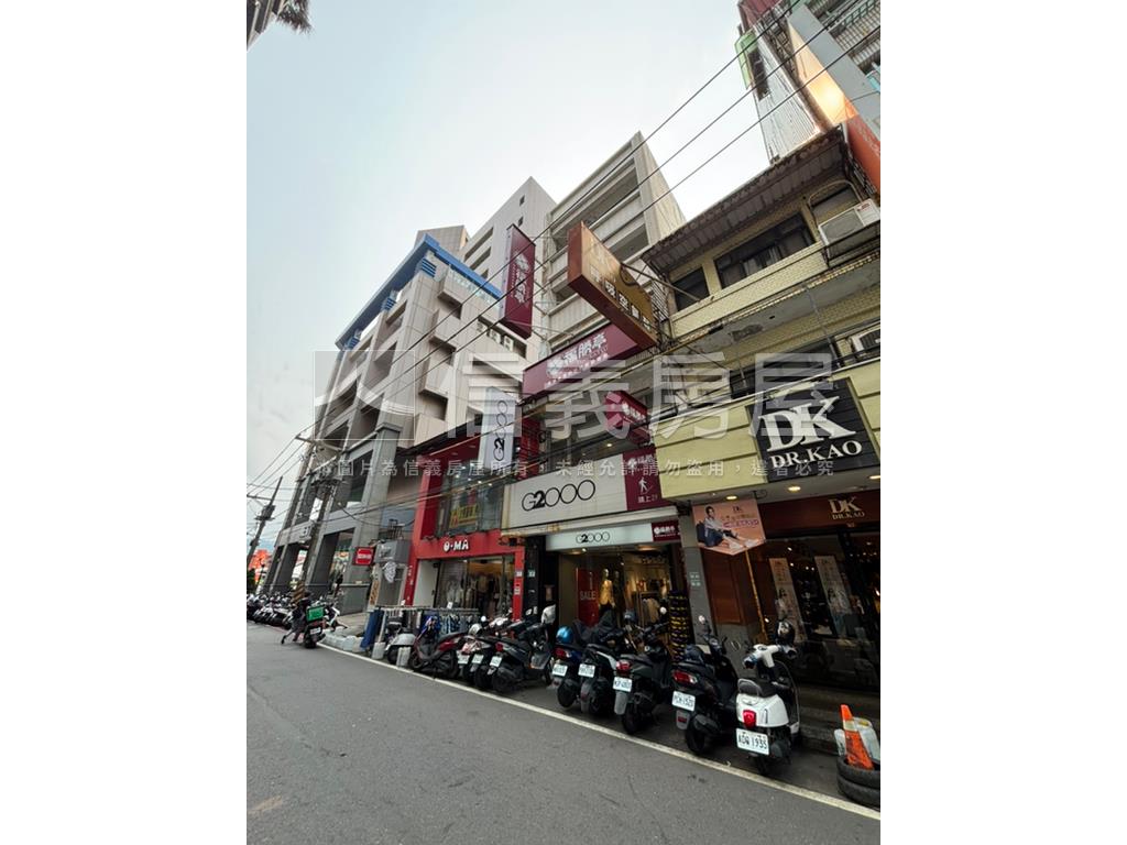 英專路傳家金透店房屋室內格局與周邊環境