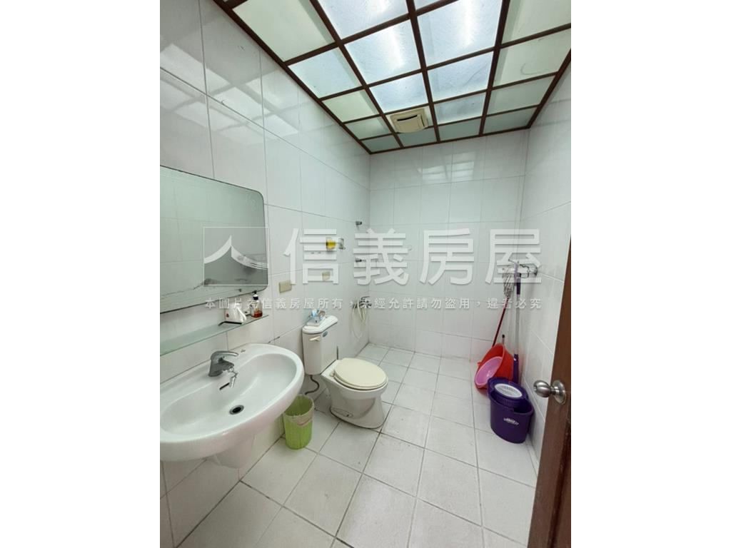 英專路傳家金透店房屋室內格局與周邊環境